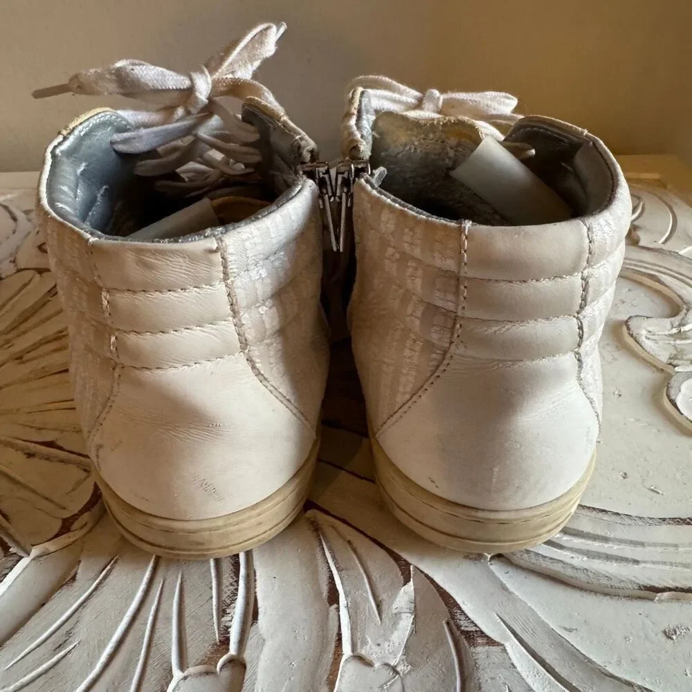 P448 Skate High Top sneaker in cream white women’s 39